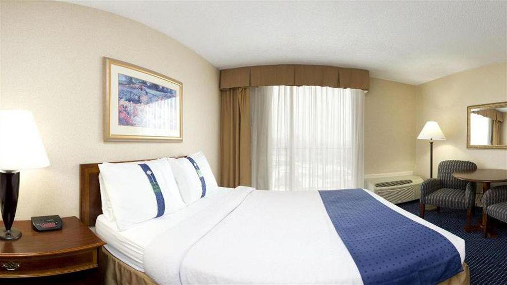 Holiday Inn Akron-West By Ihg Montrose Exterior foto